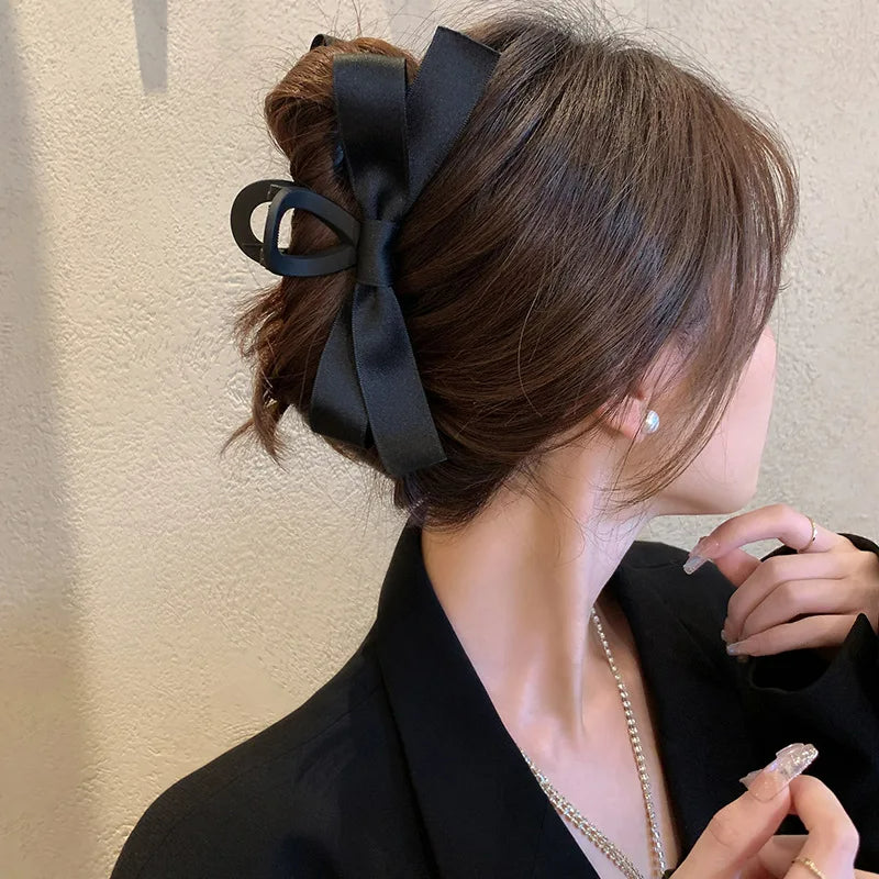 Elegant Black Bow Grab Clip Girls & Women